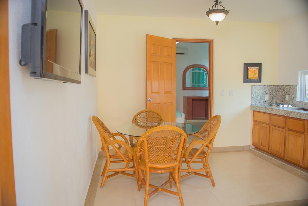 Bungalows Arena Dorada (Adults Only) Zihuatanejo Exterior foto